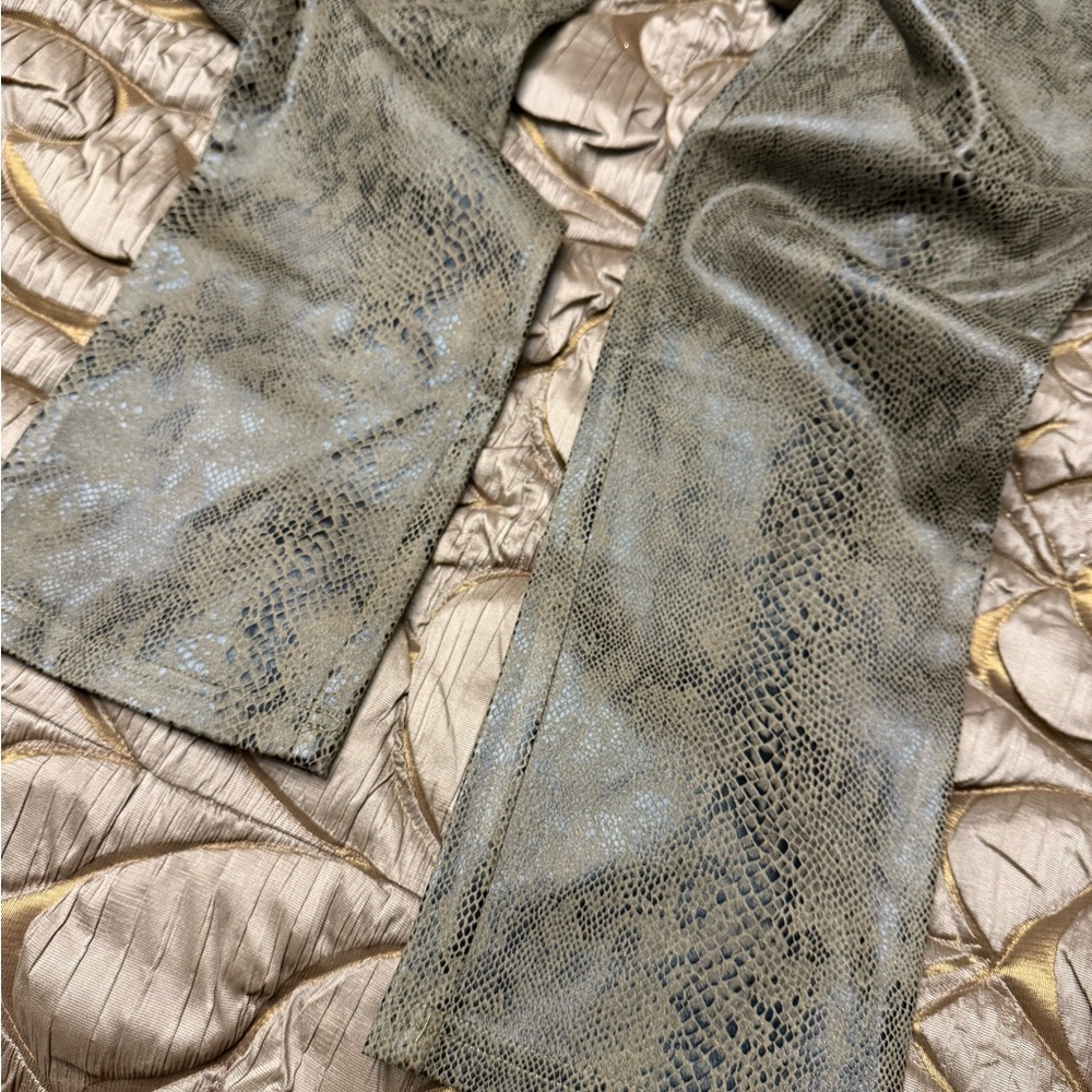 Pants - Picture 8 of 12